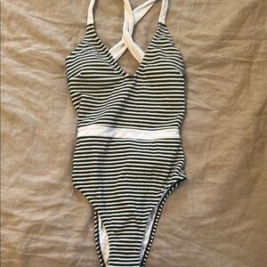 Cupshe Black and White Striped One Piece Swimsuit